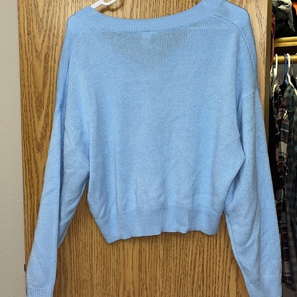 Periwinkle Sweater H&M - Picture 3 of 4